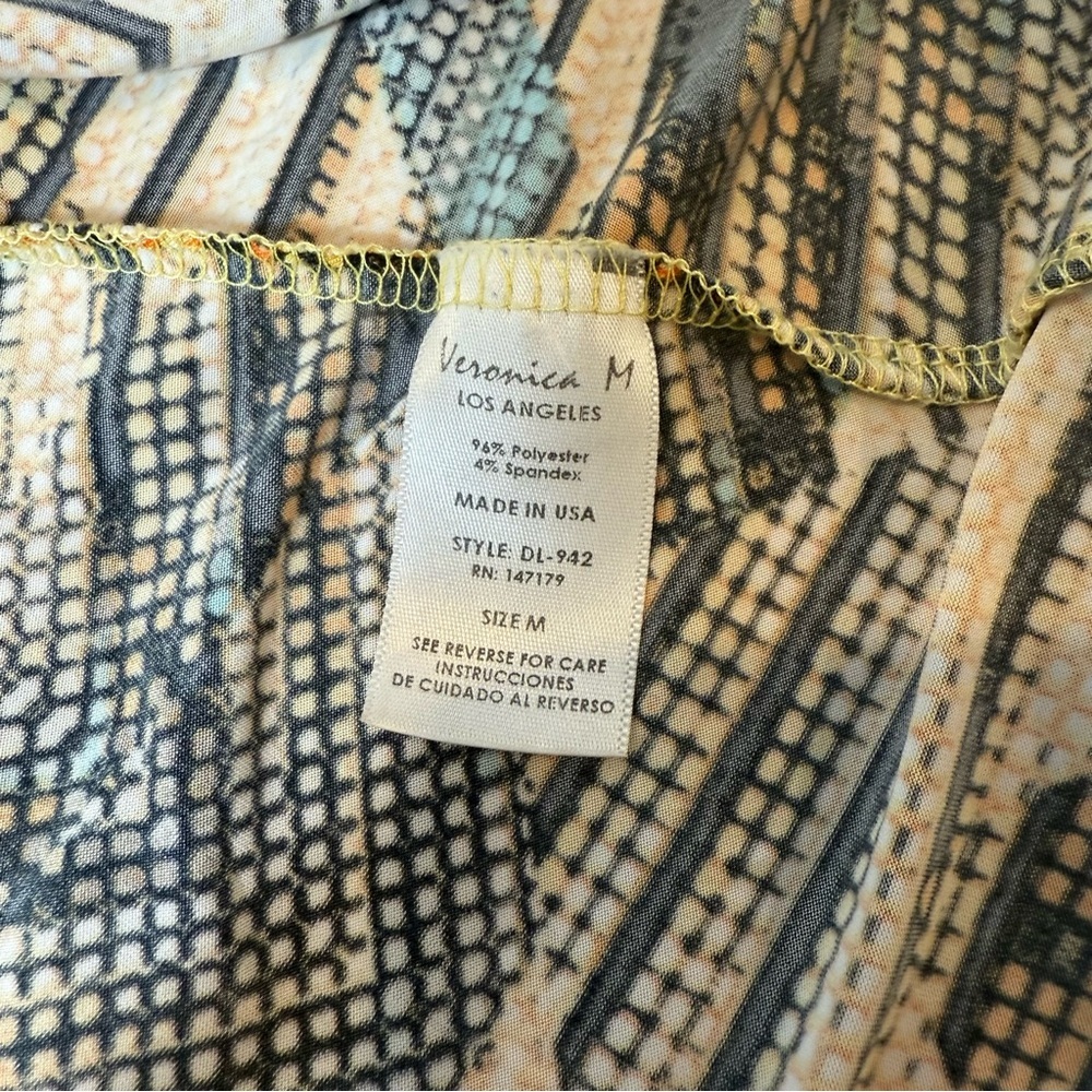 Veronica M Chevron Patterned Maxi Dress Size Medium - Picture 10 of 10